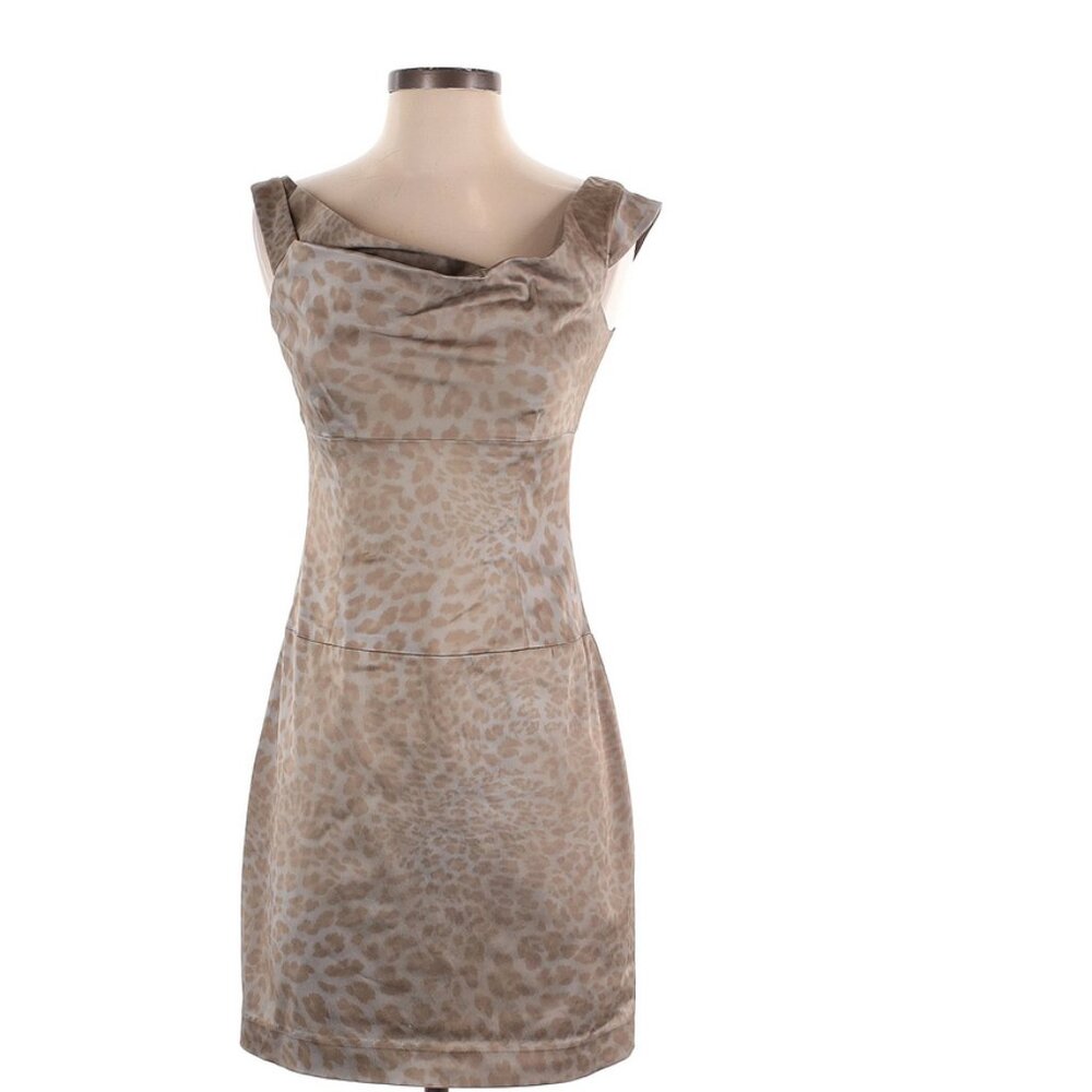 Black Halo size 4 cocktail dress